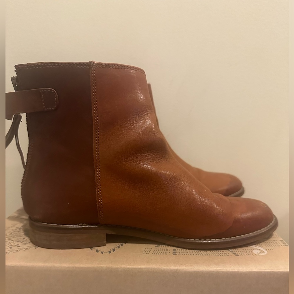 Madewell Short Leather Boots, size 7.5